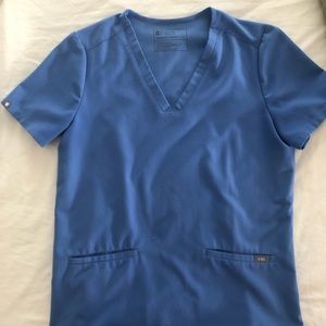 Figs Casma Top in Ceil Blue